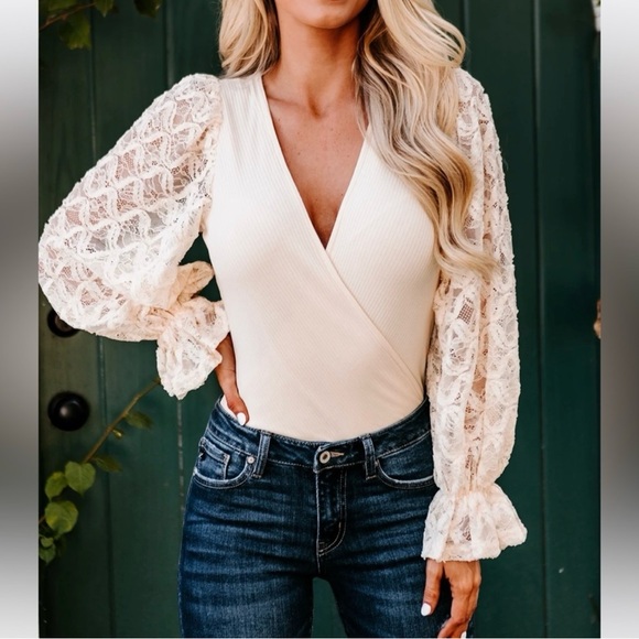 NWT Flying Tomato Lacey Bodysuit Size Medium - Picture 3 of 3